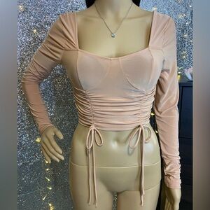 ‼️CLEARANCE Item‼️| Peach Ruched Long Sleeve Crop Top